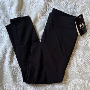 NWT Under Armour Youth Black Leggings - Motion Solid Ankle Crop